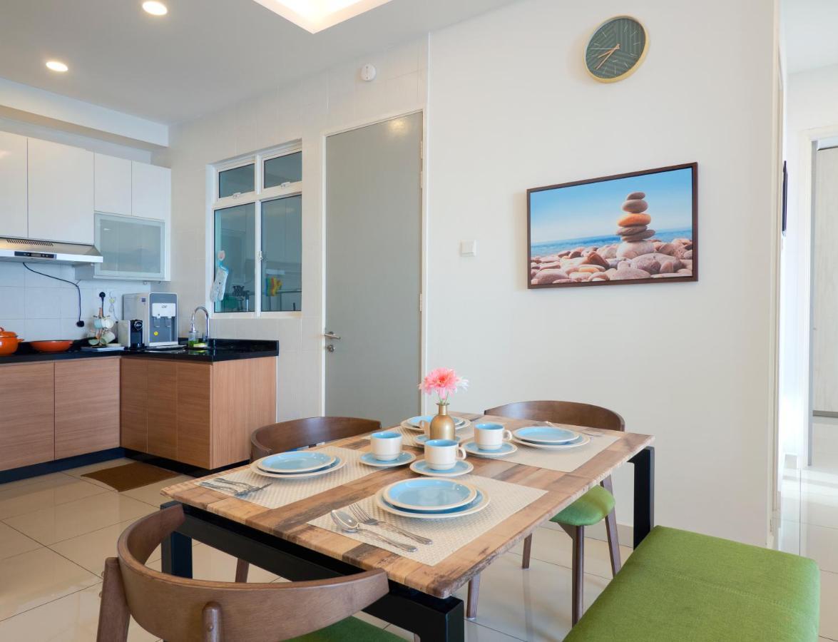 Seaview Condo Near Rf Mall, Food Court & Free Netflix Johor Bahru Eksteriør billede