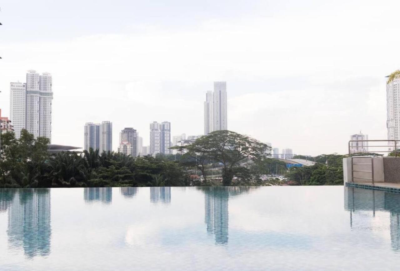 Seaview Condo Near Rf Mall, Food Court & Free Netflix Johor Bahru Eksteriør billede